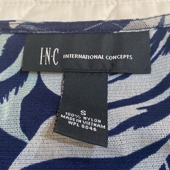 3 for $20 INC SHIRT - Picture 3 of 3